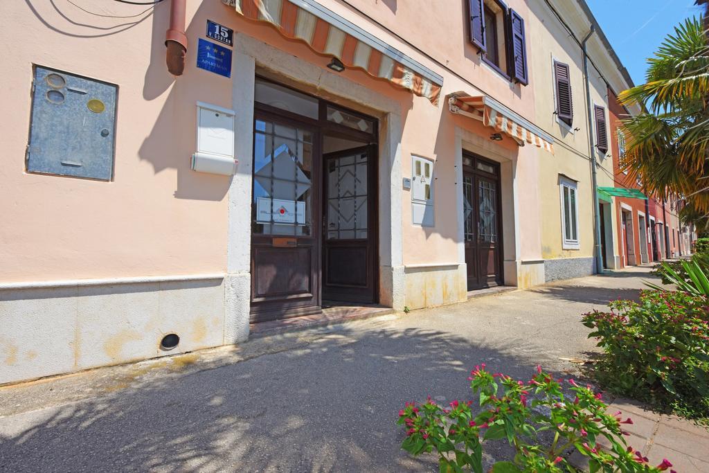 פורץ Apartment House Senna מראה חיצוני תמונה